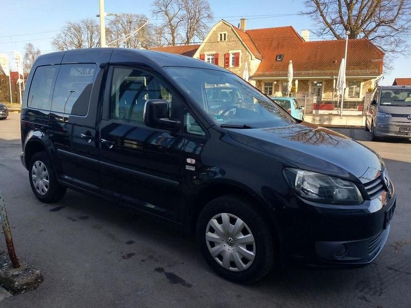 Gebraucht VW Caddy Trendline 102 PS (75 kW) 2011 Deep black perleffekt Van / Kleinbus