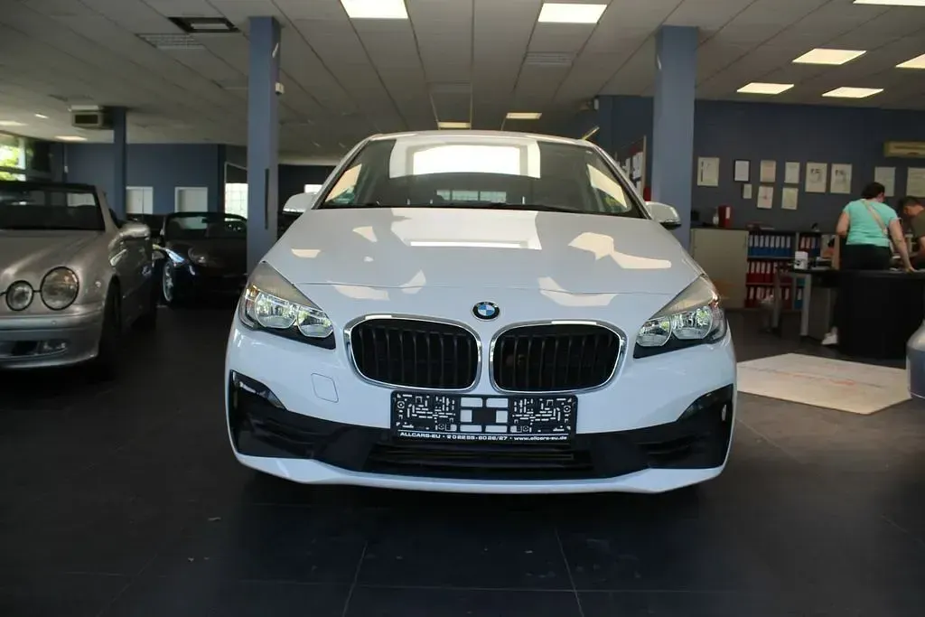 Gebraucht BMW 216 Active Tourer 109 PS (80 kW) 2020 Alpinweiß uni Van / Kleinbus