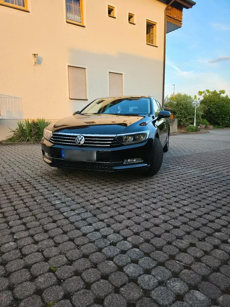 Gebraucht VW Passat 150 PS (110 kW) 2018 Andere farben Kombi
