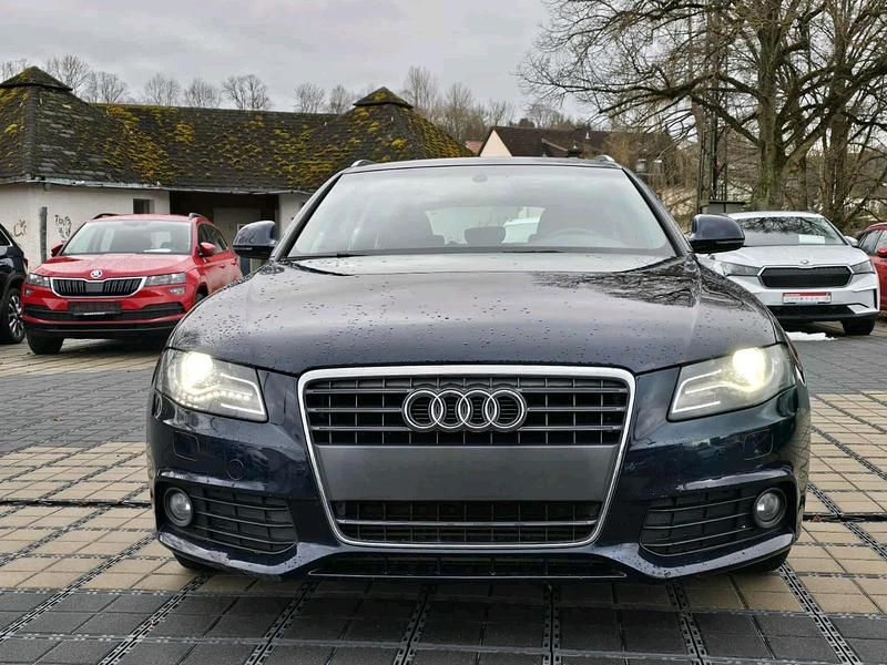 Blau Gebraucht 2009 Audi A4 Kombi | 5.000 € (Fairer Preis) - Bild 1/4