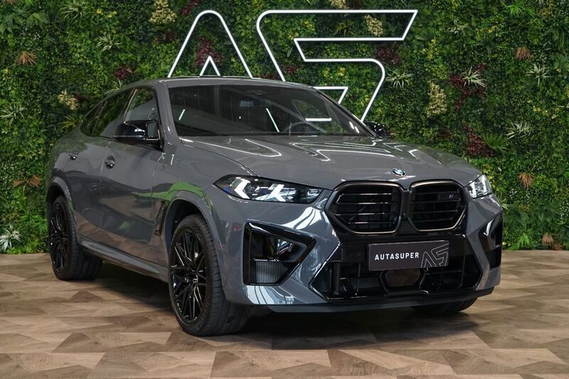 Grau Gebraucht 2024 BMW X6 M Performance SUV | 150.200 € (Guter Preis) - Bild 1/3