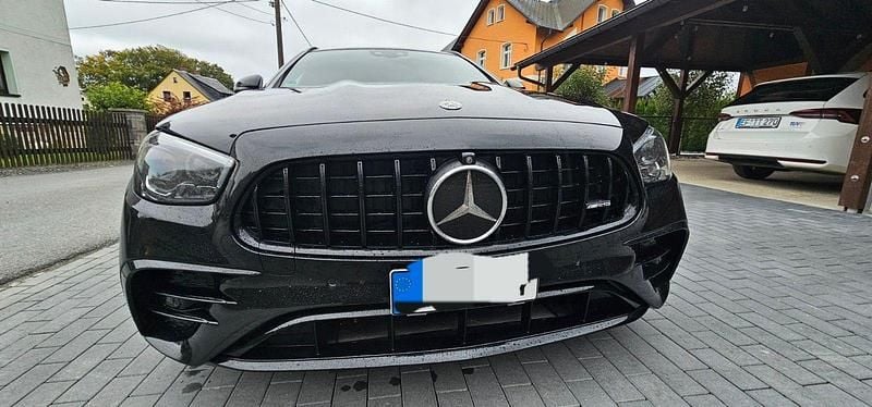 Schwarz Gebraucht 2023 Mercedes E53 AMG AMG Kombi | 62.300 € (Fairer Preis) - Bild 1/4