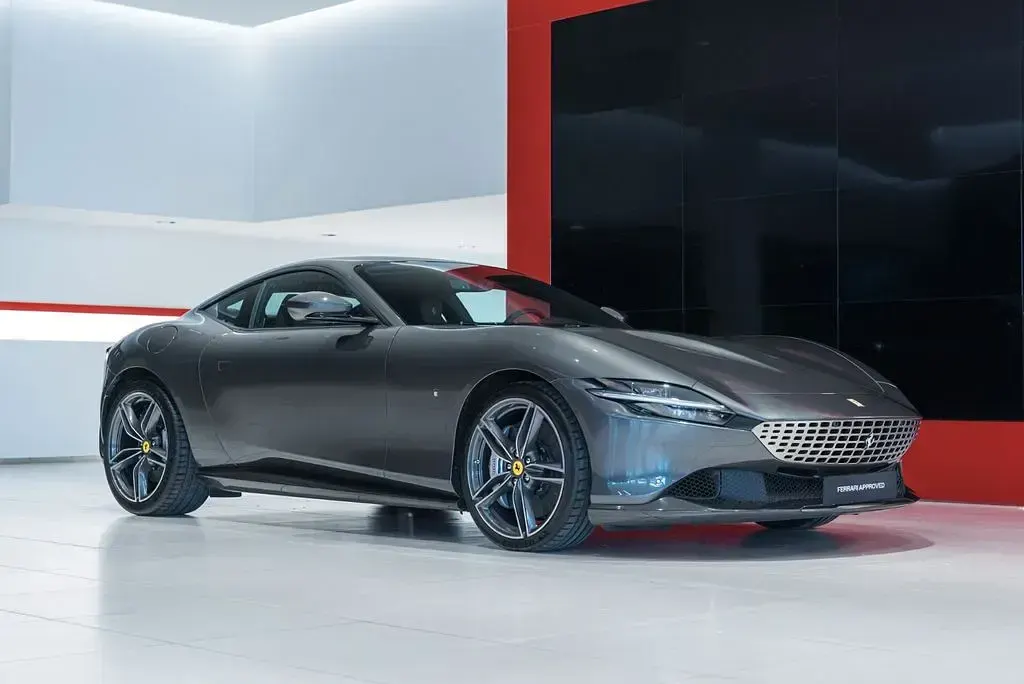 Second-hand Ferrari Roma 620 CP (456 kW) 2020 Gri Coupe