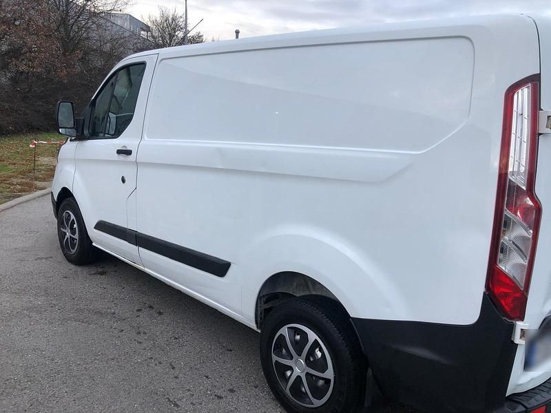 Gebraucht Ford Transit Custom 107 PS (78 kW) 2020 Weiß Van / Kleinbus