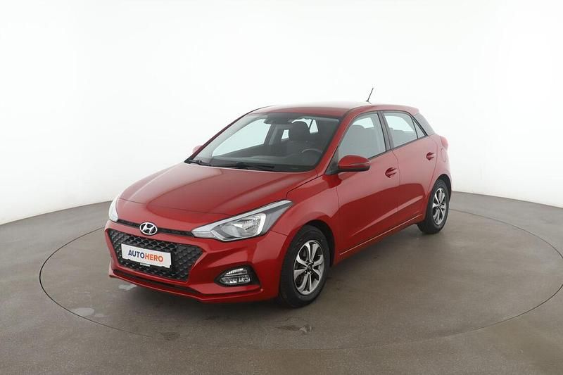 Rot Gebraucht 2018 Hyundai i20 Trend Limousine | 11.910 € (Fairer Preis) - Bild 1/3