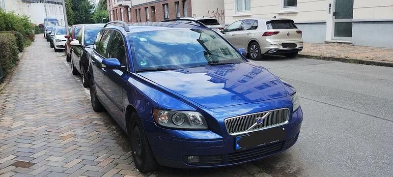 Blau Gebraucht 2006 Volvo V50 Kombi | 2.000 € (Guter Preis) - Bild 1/4
