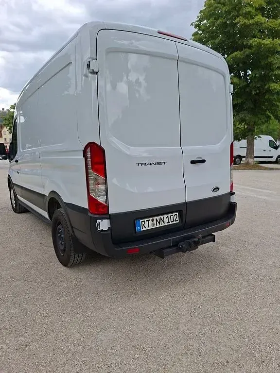 Gebraucht Ford Transit 105 PS (77 kW) 2024 Weiß Van