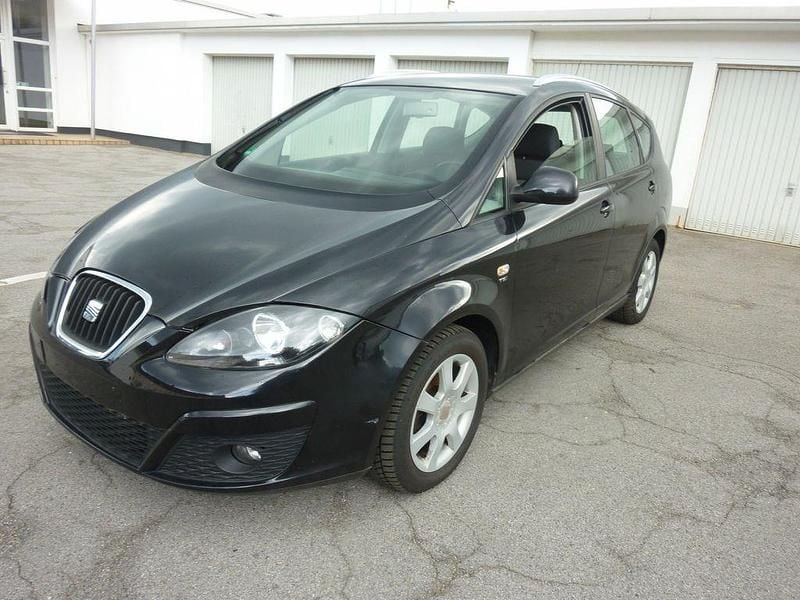 Schwarz Gebraucht 2011 Seat Altea XL Stylance Van / Kleinbus | 4.950 € (Fairer Preis) - Bild 1/4