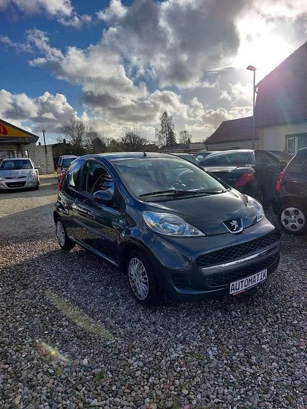 Gebraucht Peugeot 107 Filou 68 PS (50 kW) 2011 Grau Kleinwagen