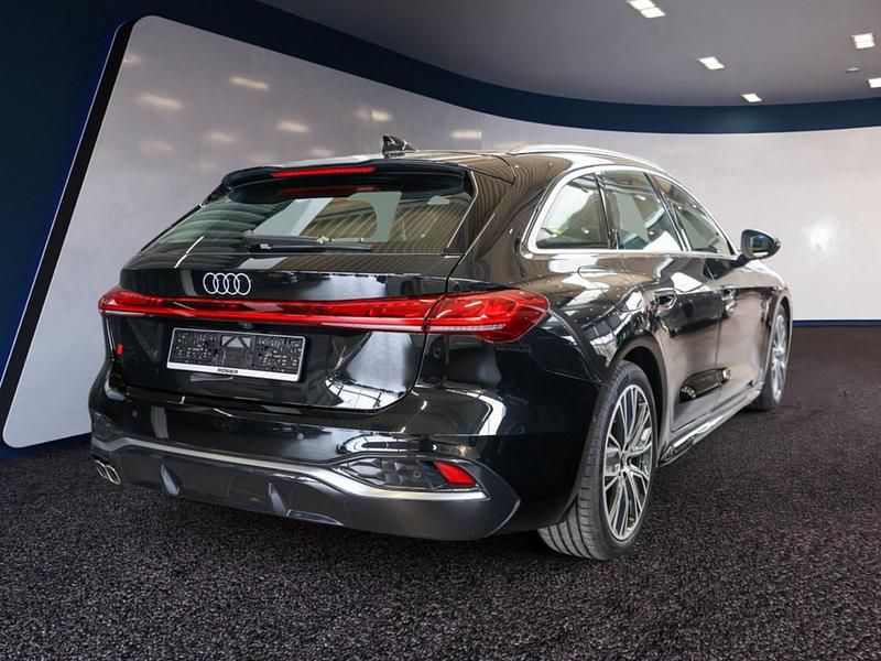 Gebraucht Audi A5 Ambiente 204 PS (150 kW) 2024 Mythosschwarz metallic Coupé