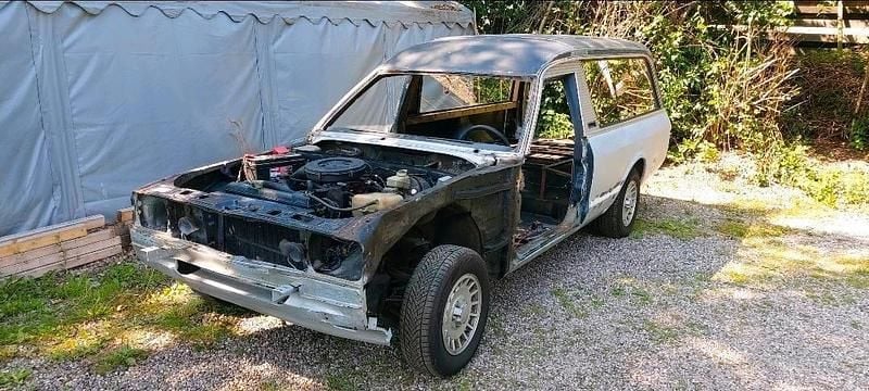 Second-hand Ford Granada 90 CP (66 kW) 1982 Negru Break