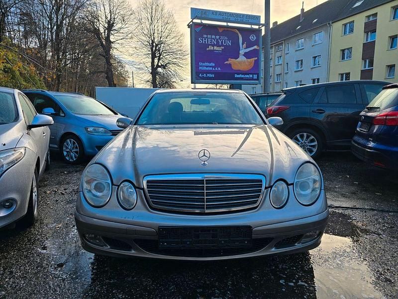 Gebraucht Mercedes E200 163 PS (119 kW) 2004 Beige Limousine