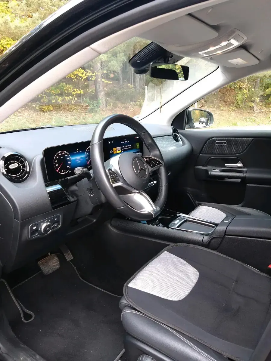 Gebraucht Mercedes GLA200 163 PS (119 kW) 2023 Schwarz SUV