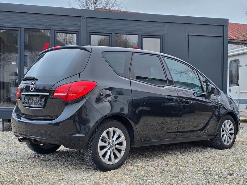 Gebraucht Opel Meriva 140 PS (102 kW) 2016 Schwarz Van / Kleinbus