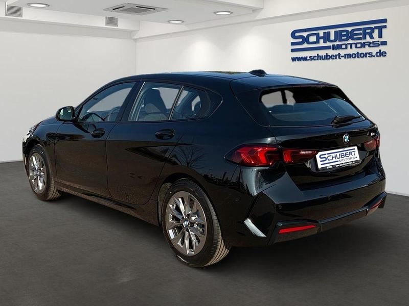 Neu BMW 116 122 PS (89 kW) 2026 Schwarz Kleinwagen