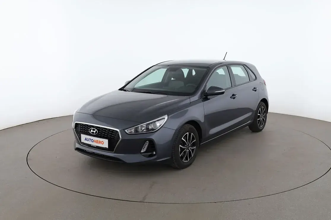 Gebraucht Hyundai i30 Select 2017 Limousine