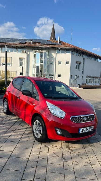 Gebraucht Kia Venga Vision 90 PS (66 kW) 2010 Rot Kleinwagen