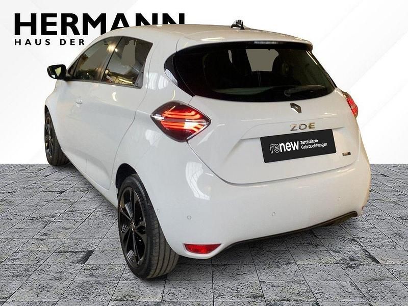 Gebraucht Renault Zoe Iconic 50 kW (69 PS) 2022 Arktisweiß (weiß) Kleinwagen