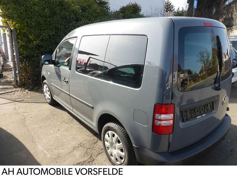 Gebraucht VW Caddy Startline 102 PS (75 kW) 2012 Grau Van / Kleinbus