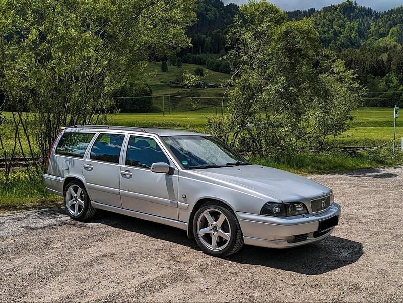 Silber Gebraucht 1998 Volvo V70 Kombi | 6.500 € - Bild 1/4