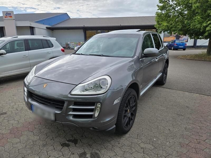 Grau Gebraucht 2009 Porsche Cayenne SUV | 11.800 € (Fairer Preis) - Bild 1/4