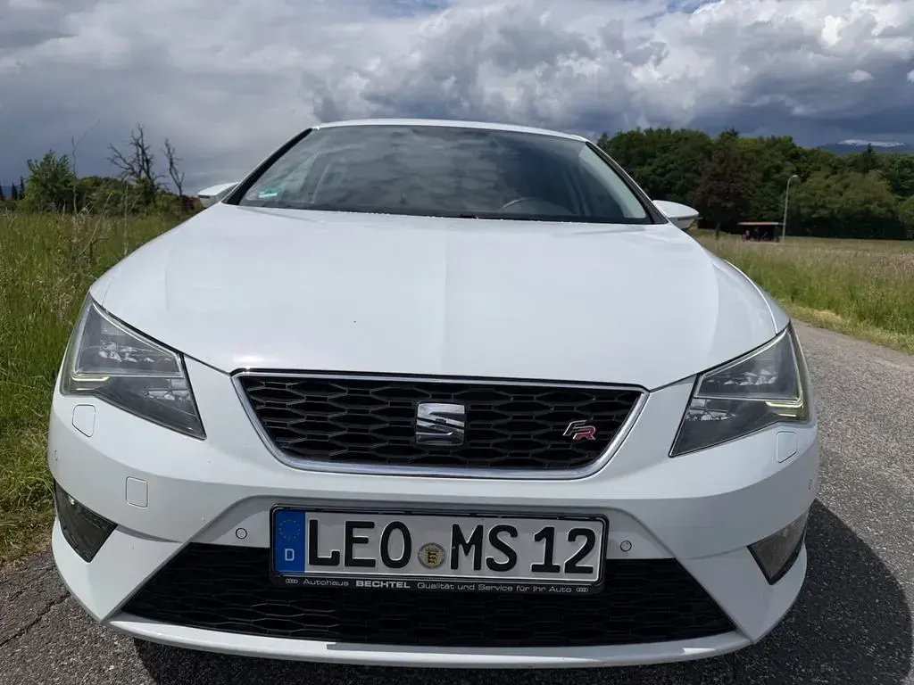 Gebraucht Seat Leon FR 140 PS (102 kW) 2014 Weiß Limousine