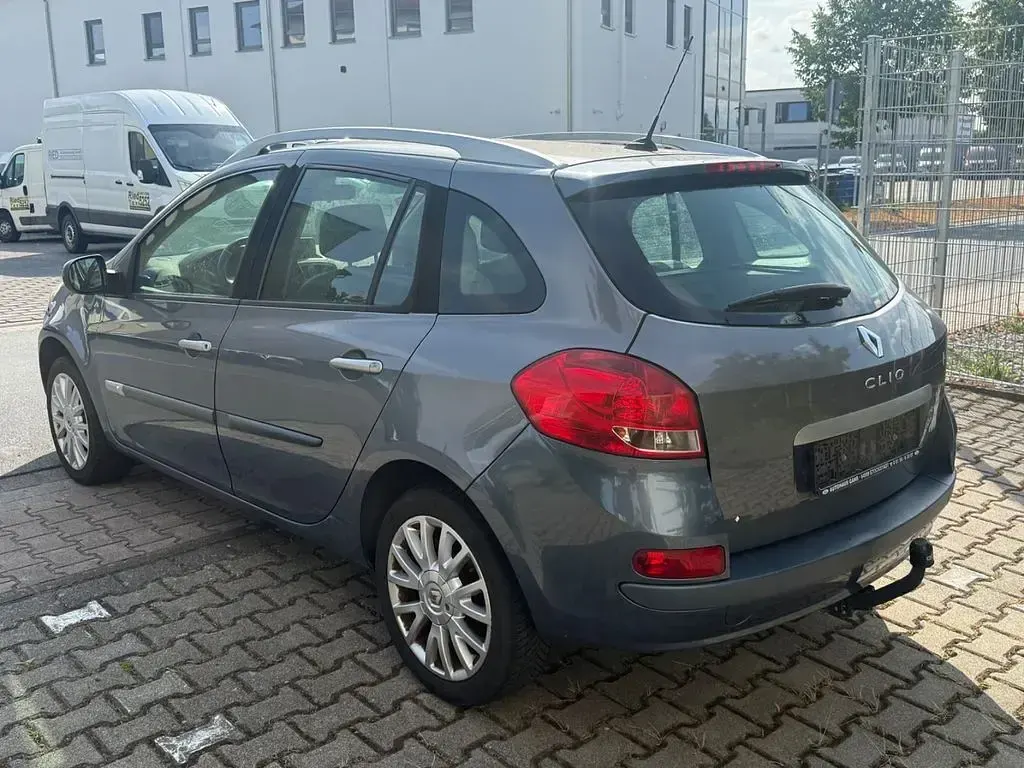 Gebraucht Renault Clio Luxe 101 PS (74 kW) 2009 Blau Limousine