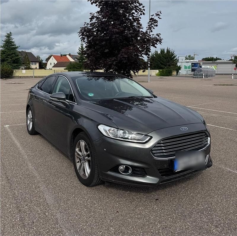 Grau Gebraucht 2018 Ford Mondeo Limousine | 13.000 € (Guter Preis) - Bild 1/4