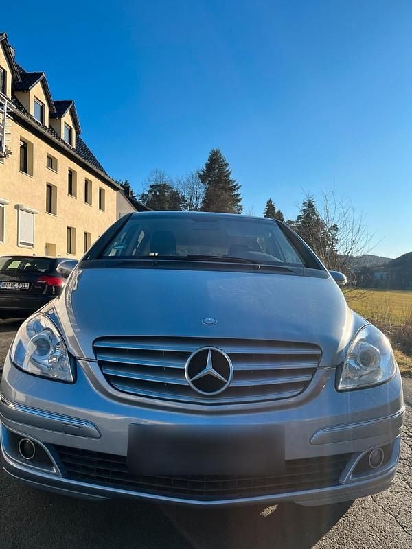 Gebraucht Mercedes B150 95 PS (69 kW) 2006 Grau Van / Kleinbus