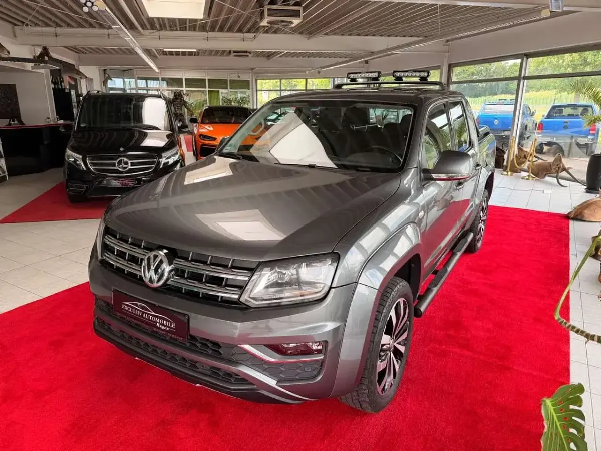 Gebraucht VW Amarok Aventura 224 PS (164 kW) 2017 Grau Pickup