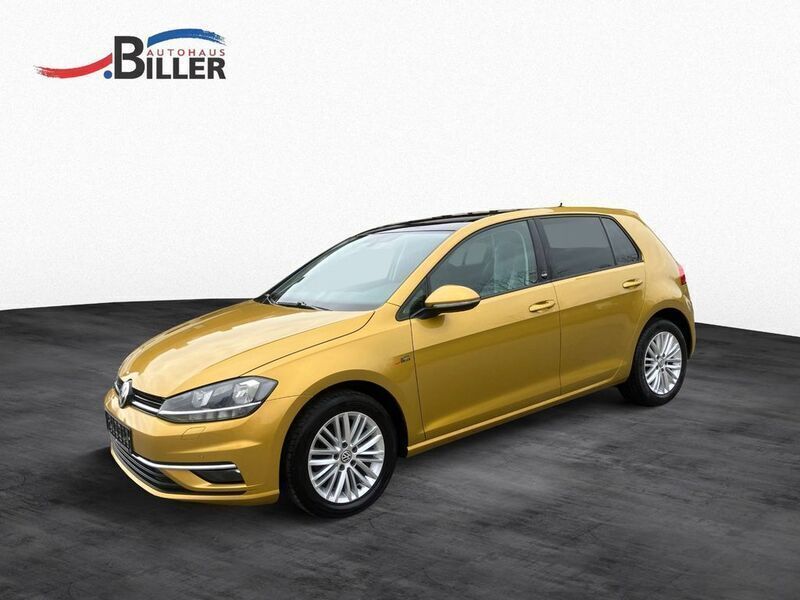Kurkumagelb metallic (metallic) Gebraucht 2017 VW Golf VII Sound Limousine | 12.900 € (Fairer Preis) - Bild 1/4