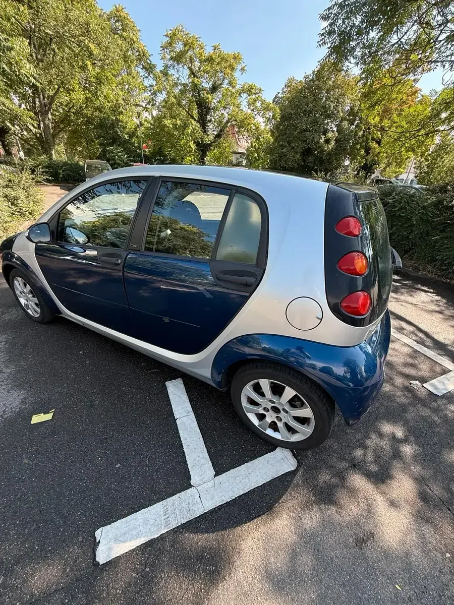 Gebraucht Smart ForFour 60 PS (44 kW) 2004 Blau Kleinwagen