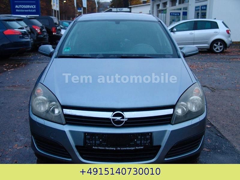 Gebraucht Opel Astra Edition+ 101 PS (74 kW) 2006 Silber Limousine