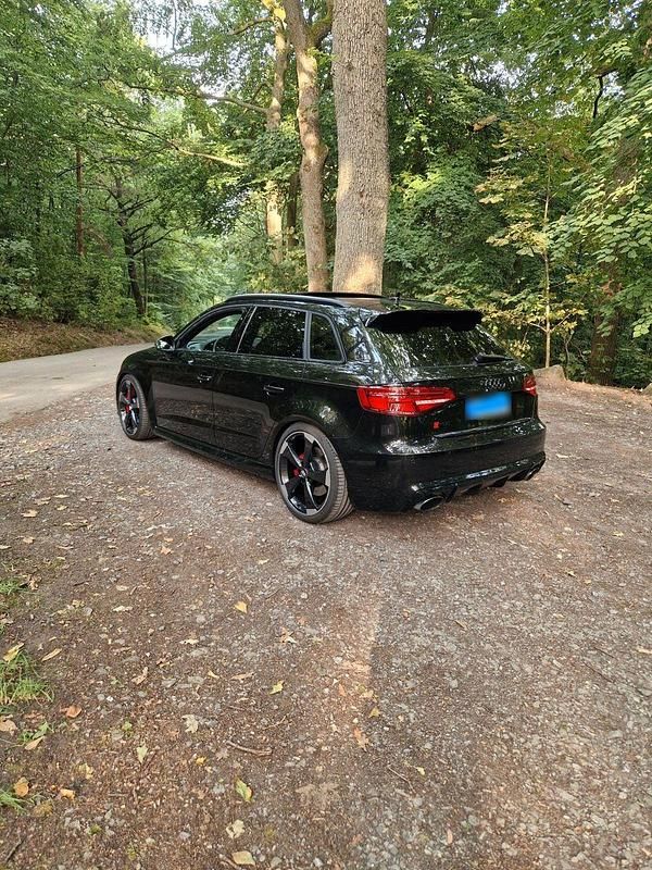 Gebraucht Audi RS3 Sport 367 PS (269 kW) 2016 Schwarz Limousine