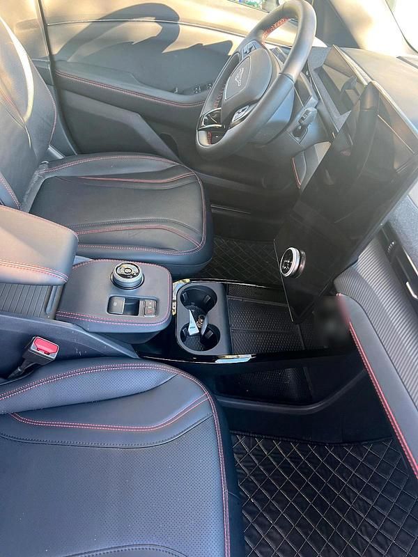 Gebraucht Ford Mustang Mach-E Extended Range 258 kW (351 PS) 2022 Rot SUV