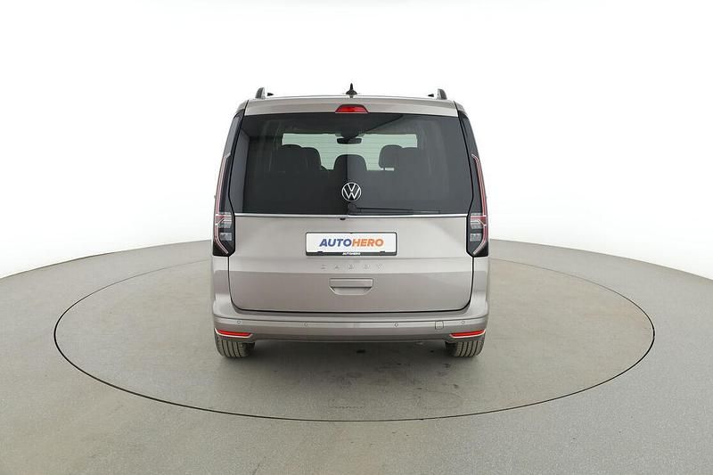 Gebraucht VW Caddy Style 122 PS (89 kW) 2023 Gelb Van / Kleinbus