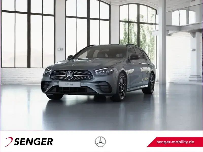 Grau Gebraucht 2021 Mercedes E300 AMG line | 38.680 € (Etwas zu teuer) - Bild 1/1