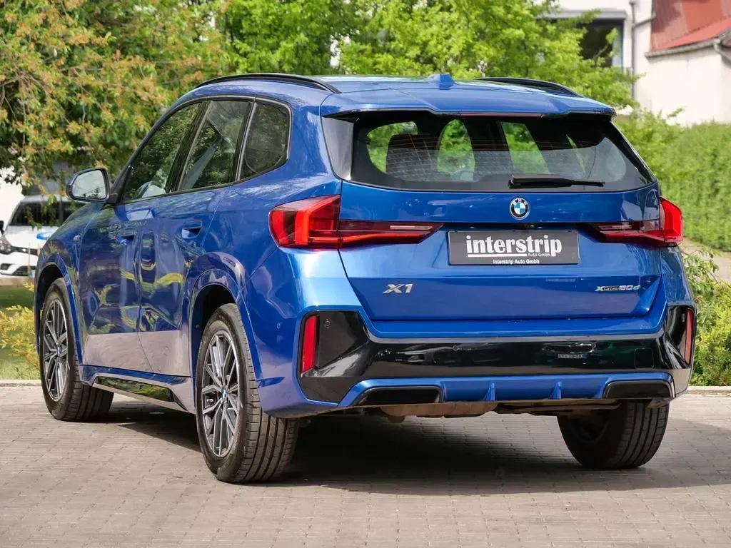 Gebraucht BMW X1 M Sport 163 PS (119 kW) 2025 Blau SUV