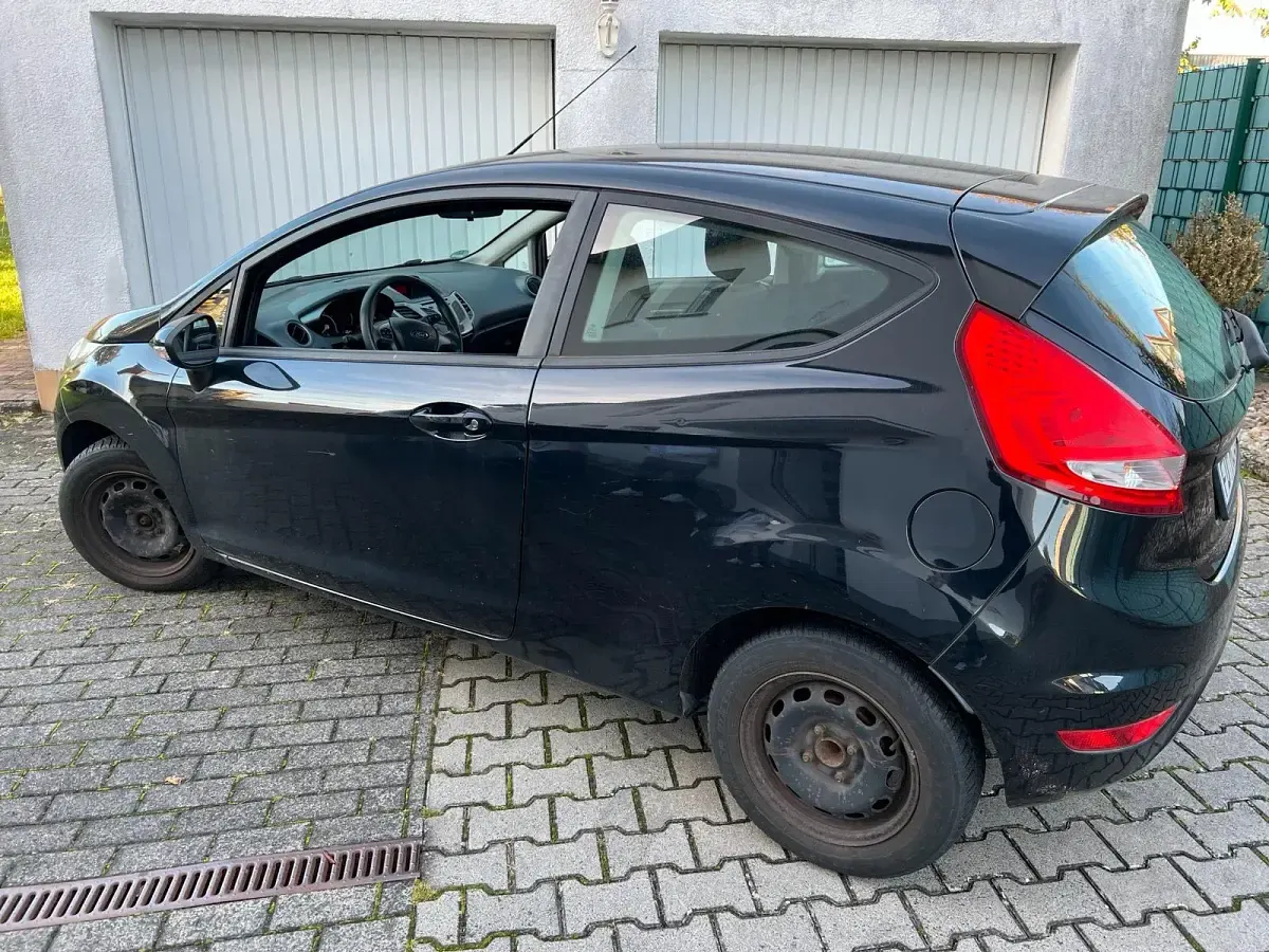 Gebraucht Ford Fiesta 82 PS (60 kW) 2009 Schwarz Kleinwagen