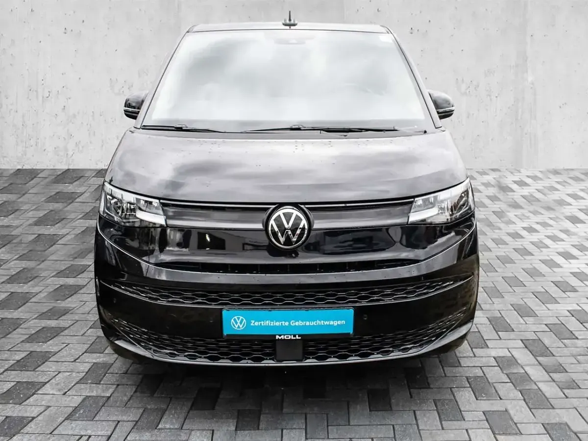 Gebraucht VW T7 150 PS (110 kW) 2024 Deep black perleffekt Van