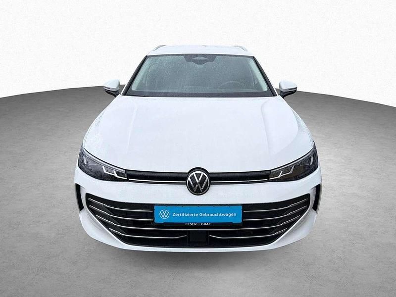 Gebraucht VW Passat Business 150 PS (110 kW) 2025 Pure white Kombi
