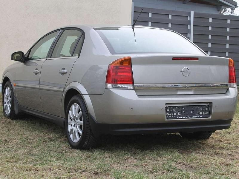 Gebraucht Opel Vectra Elegance 147 PS (108 kW) 2003 Silber Limousine