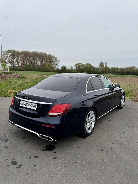 Gebraucht Mercedes E250 Exclusive 211 PS (155 kW) 2017 Blau Limousine