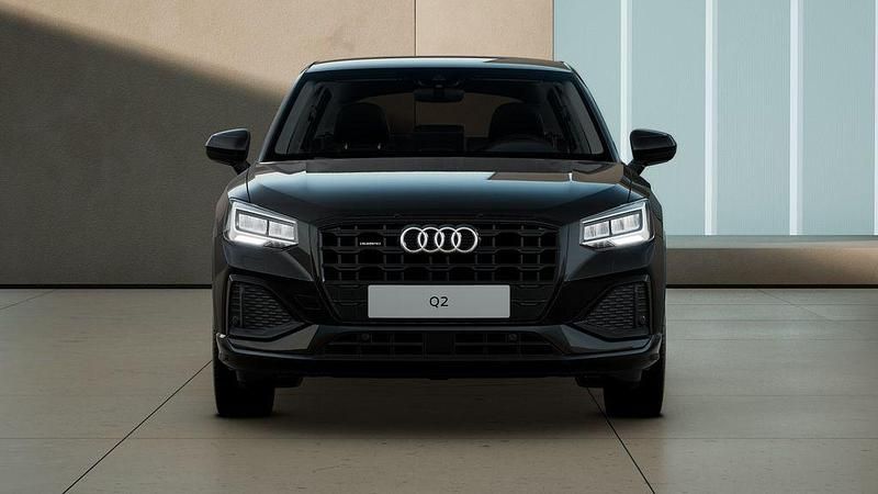 Gebraucht Audi Q2 Advanced Plus 190 PS (139 kW) 2025 Mythosschwarz metallic SUV