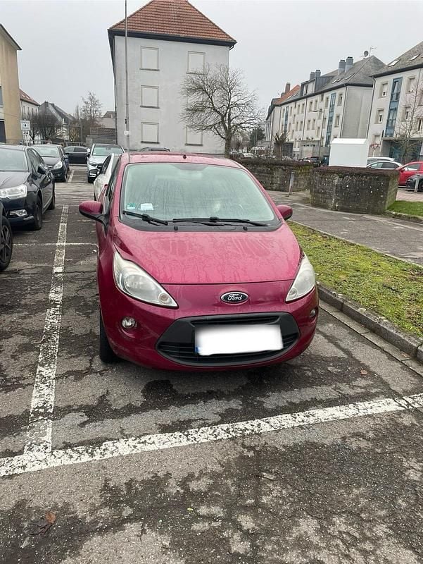 Gebraucht Ford Ka 69 PS (50 kW) 2011 Rot Kleinwagen