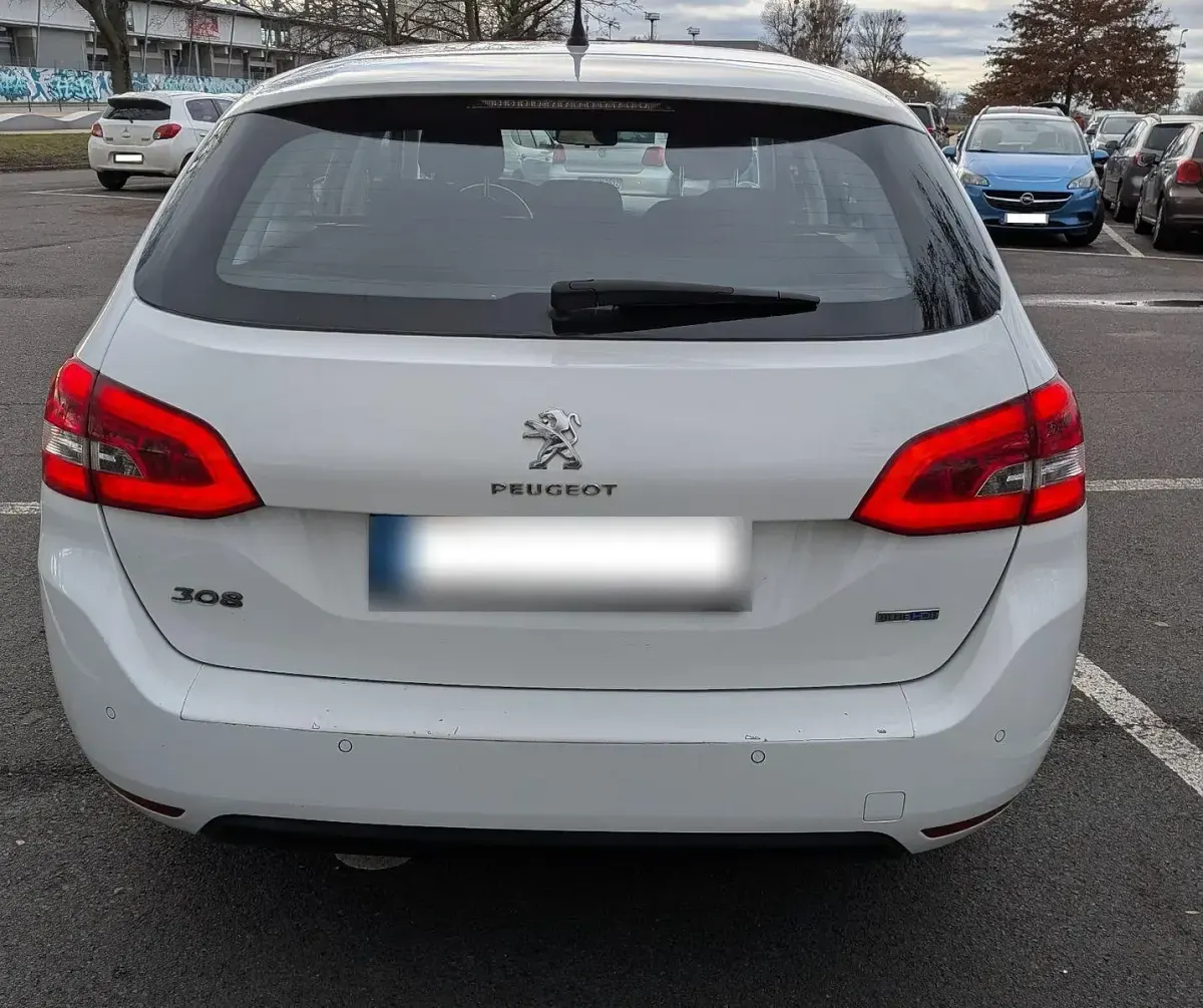 Gebraucht Peugeot 308 SW Access 99 PS (72 kW) 2016 Weiß Kombi