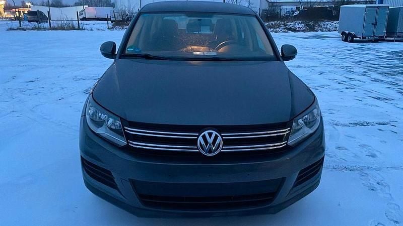 Gebraucht VW Tiguan 122 PS (89 kW) 2014 Grau SUV
