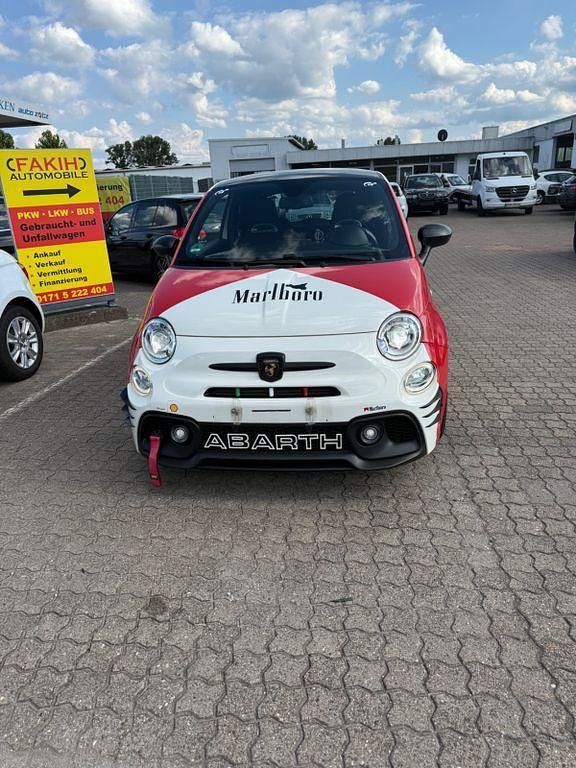 Weiß Gebraucht 2016 Abarth 595 Basis Kleinwagen | 11.980 € (Teuer) - Bild 1/4