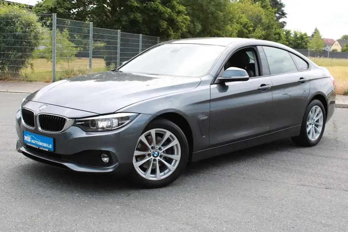 Gebraucht BMW 420 Advantage 190 PS (139 kW) 2017 Mineralgrau metallic Coupé