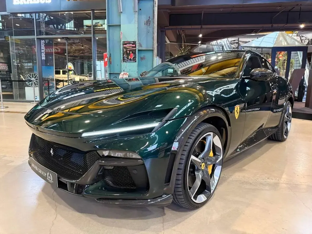 Neu Ferrari Purosangue 725 PS (533 kW) 2025 Verde zeltweg SUV